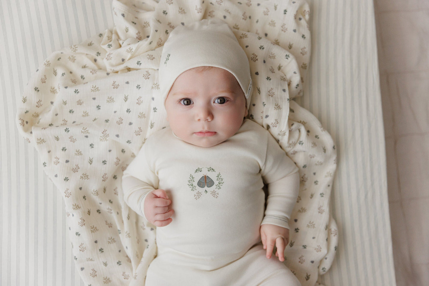 Ely's & Co Garden Floral Print Muslin Swaddle
