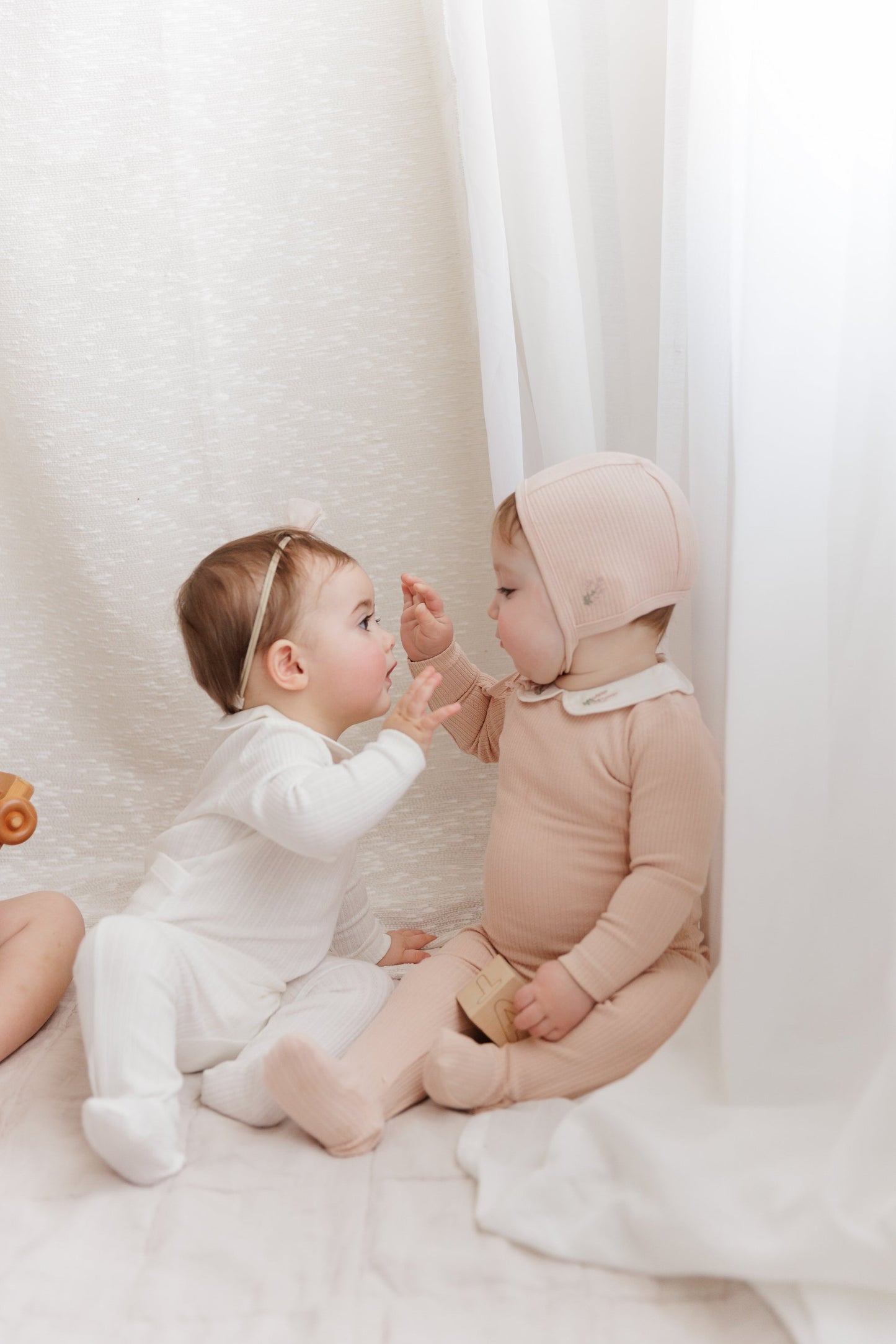 Ely's & Co Embroidered Collar Footie (girl)