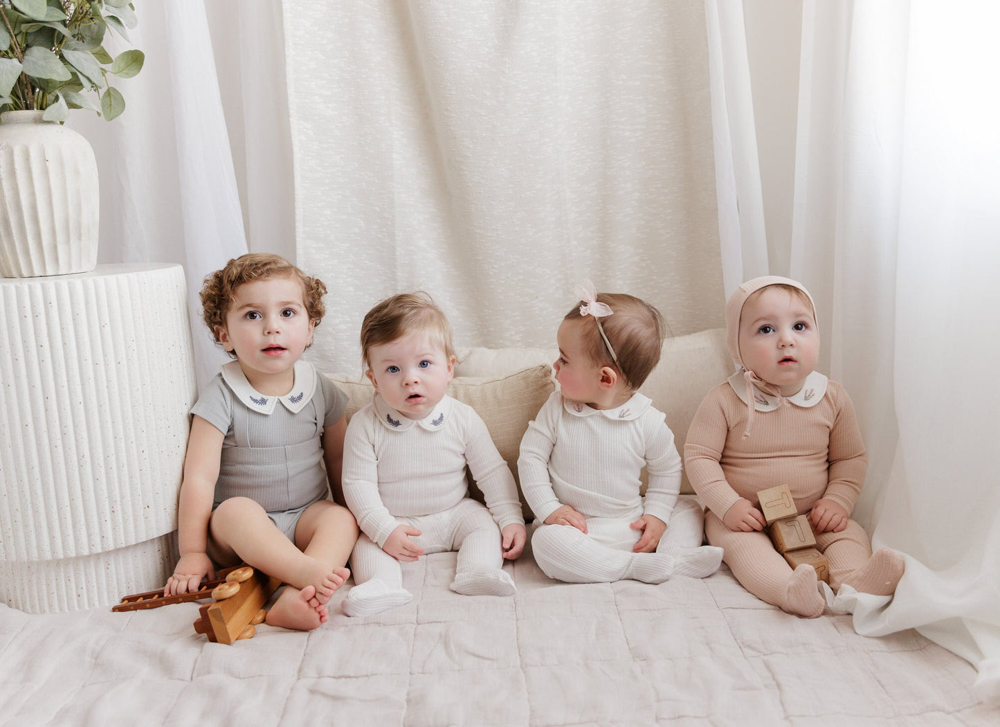 Ely's & Co Embroidered Collar Footie & BonnetĀ (g)