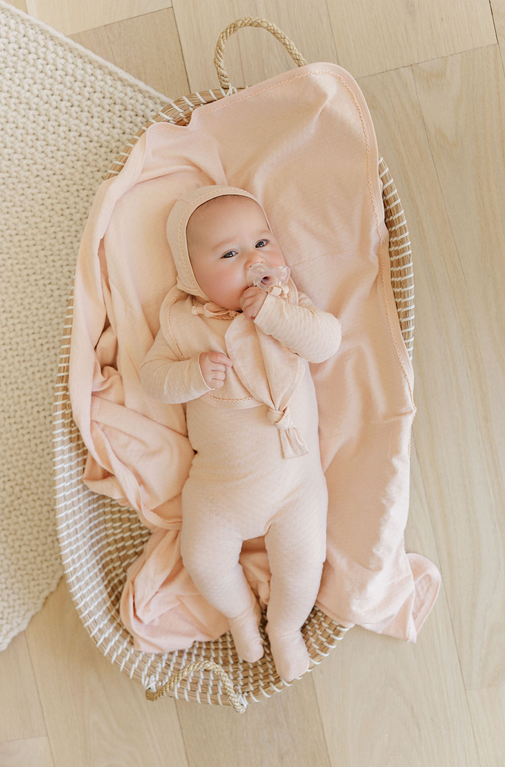 Ely's & Co Pointelle Heart Footie (girl)