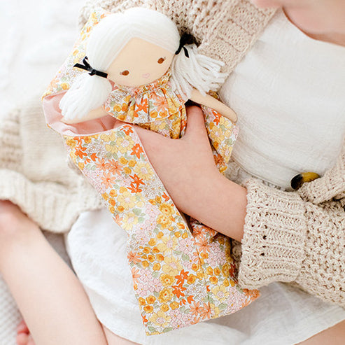 Alimrose Mini Matilda, Asleep Awake (24cm, Sweet Marigold)