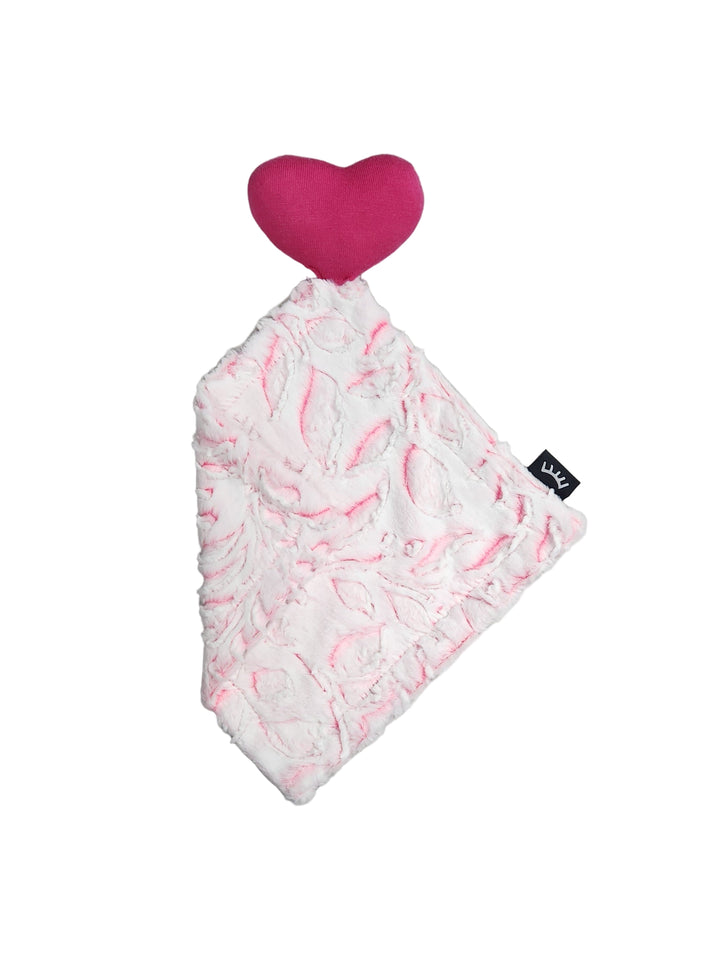 Winx+Blinx Poppy Camation Heart Lovey