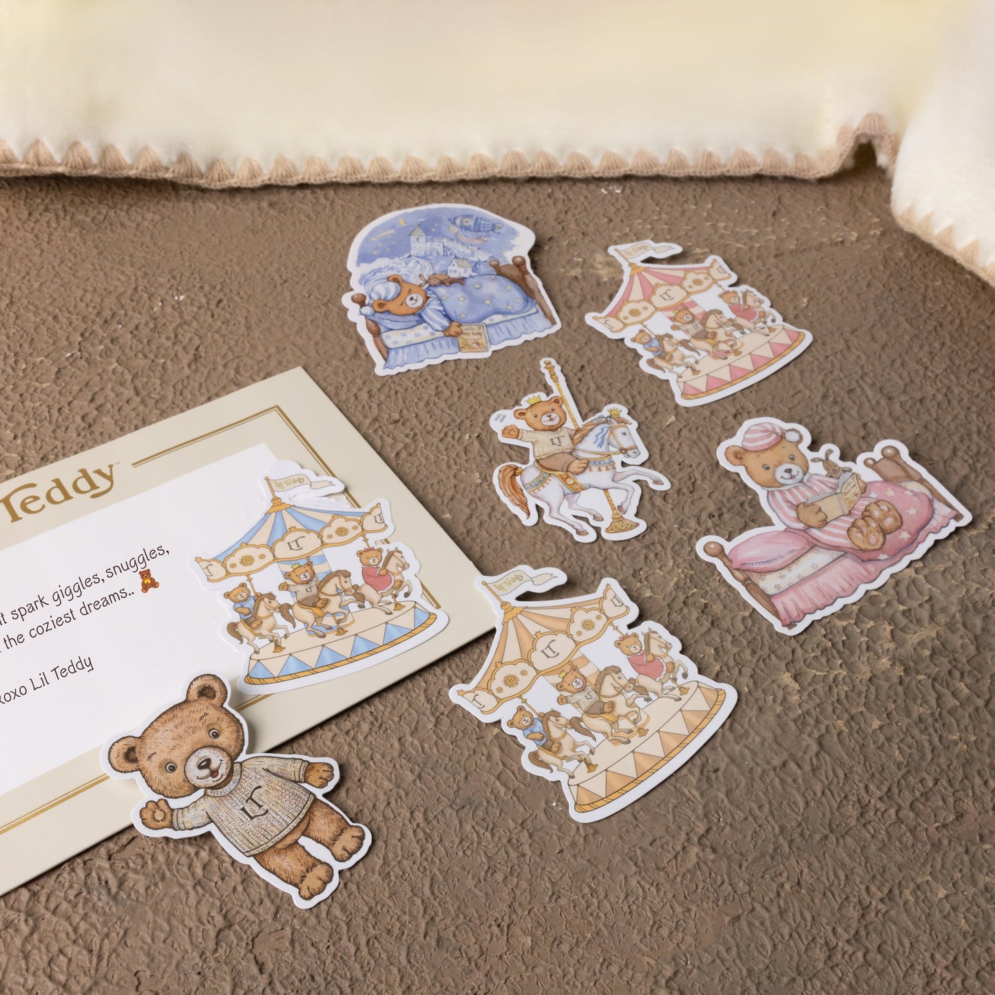 Lil Teddy’s Merry Go Snuggle (Blueberry Biscuit)