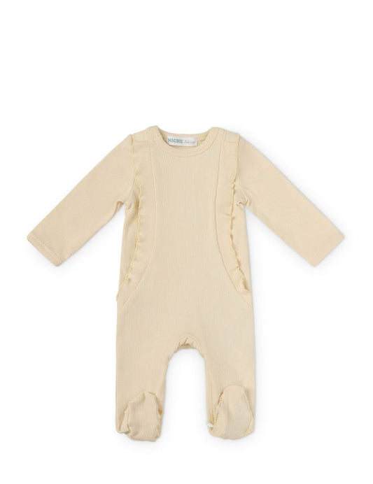 Niche Bebe Ruffle Stretchie & Hat