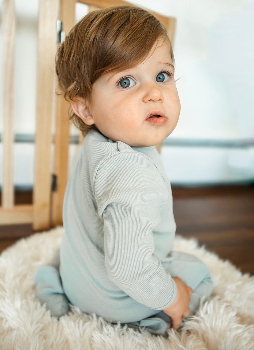 Niche Bebe Ribbed Footie & Hat