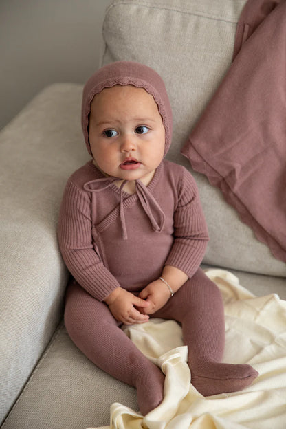 Bebe Belinha Wrap Footie and hat