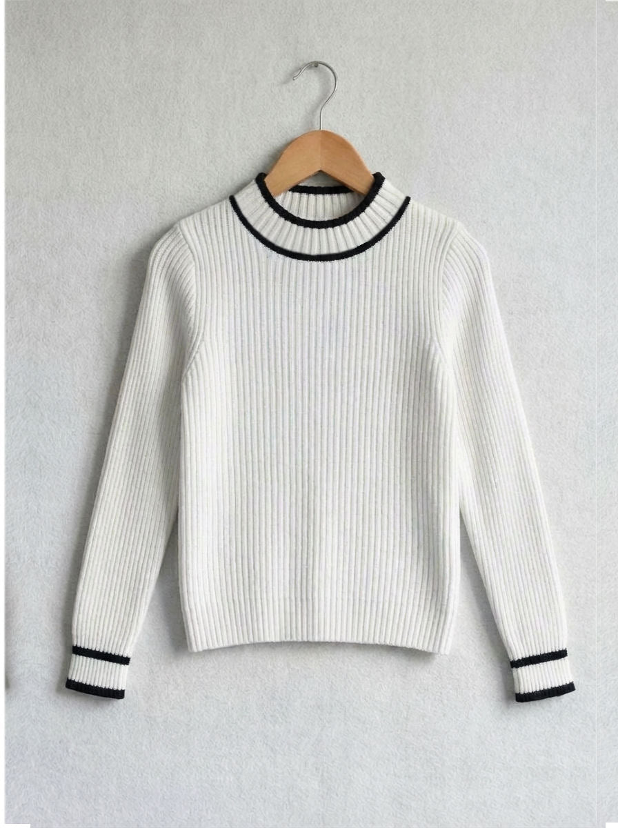 Buckingham B&W Crew Neck
