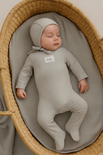 Maniere Bebe Pointelle Footie And Beanie