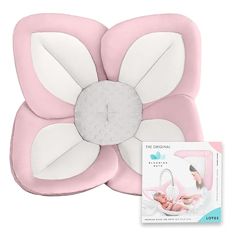 Blooming Bath Pastel Lotus with Snaps
