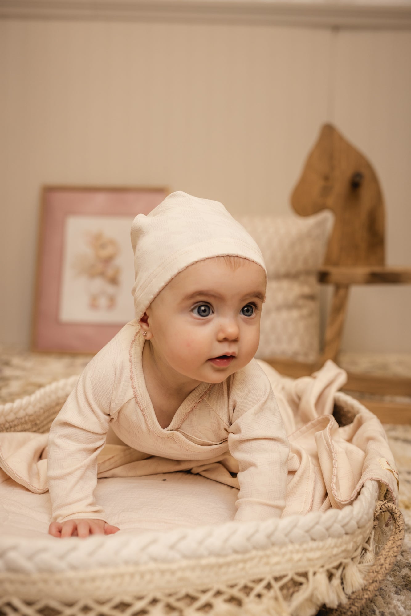 Bondoux Houndstooth Footie & Hat