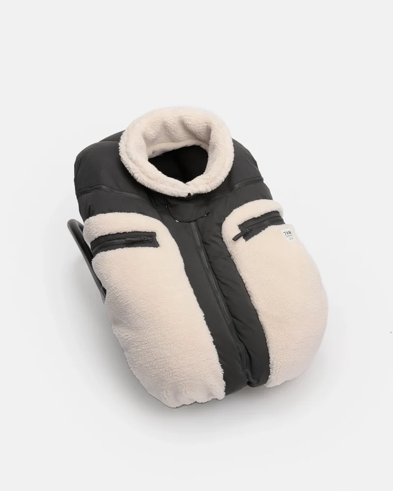 7AM Cocoon, Smokey Applique