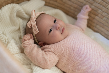 Daisy Scalloped Knit Footie & Bonnet (girl)