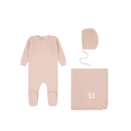 Daisy Scalloped Knit Layette Set (girl)