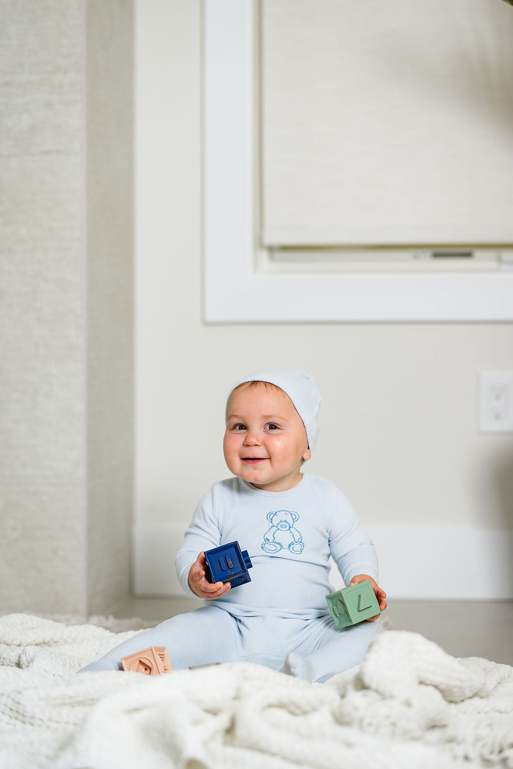 Pouf Velour Bear Footie