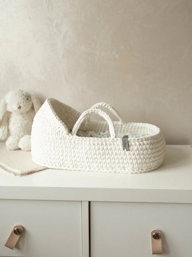 Anzy Doll Moses Basket with Rocking Stand