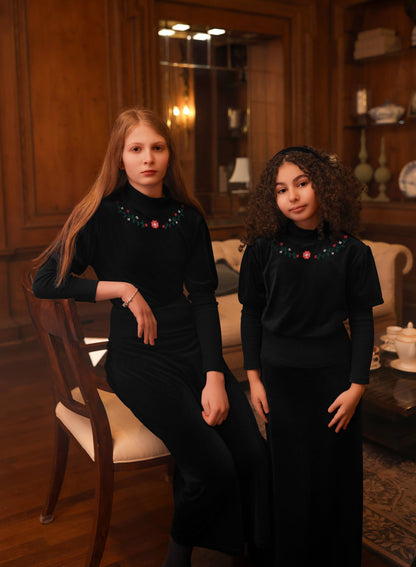 Miss Mini Embroidered Shabbos Teen Set