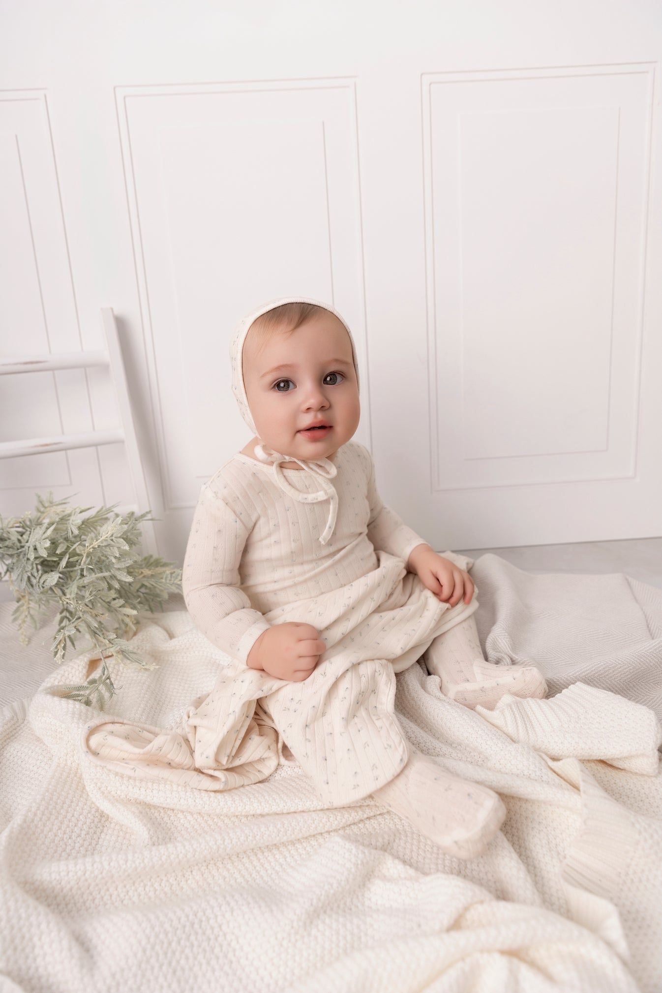 Mini Label Petal Pointelle Floral Footie (Boy)