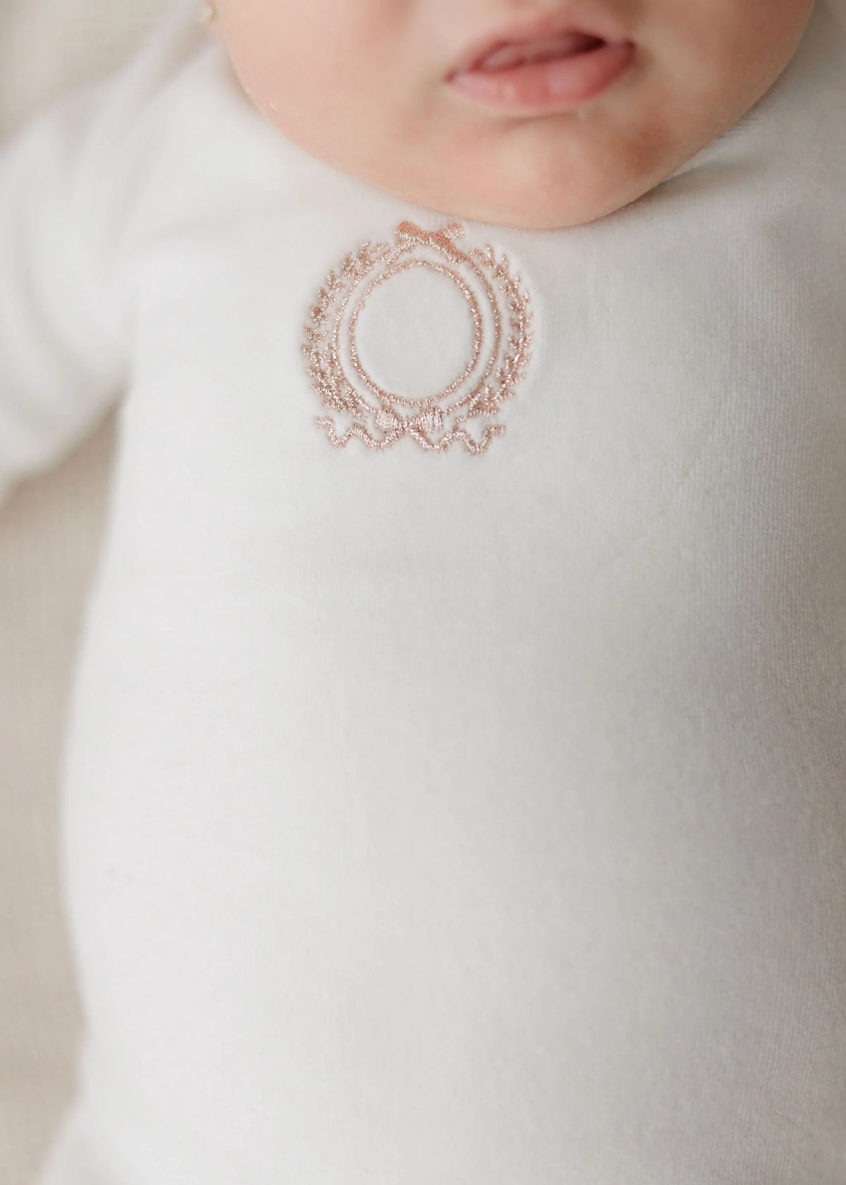 Aurora Metallic Crest 3 Pc Set