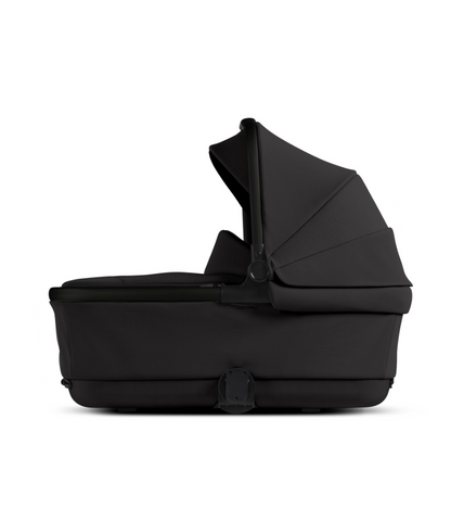 Silver Cross Reef 2 + Folding Bassinet