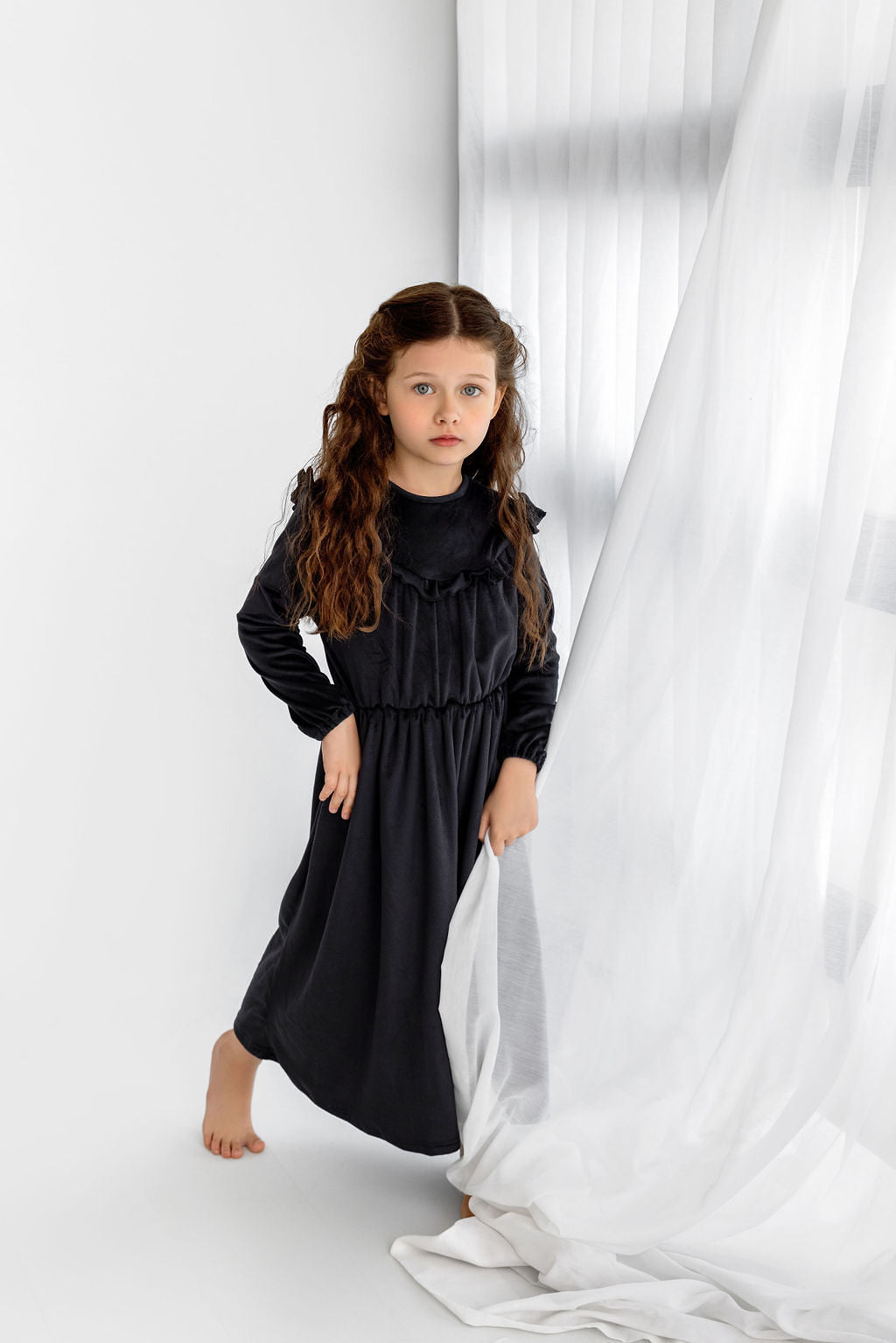 Pouf Velour Ruffle Robe