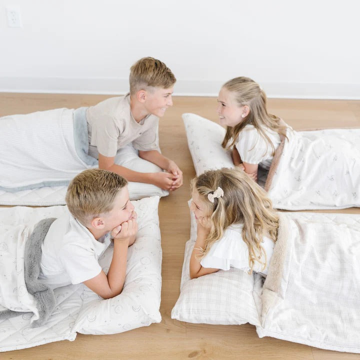 Saranoni Fur Lined Sleeping Bag (Neutral Plaid)