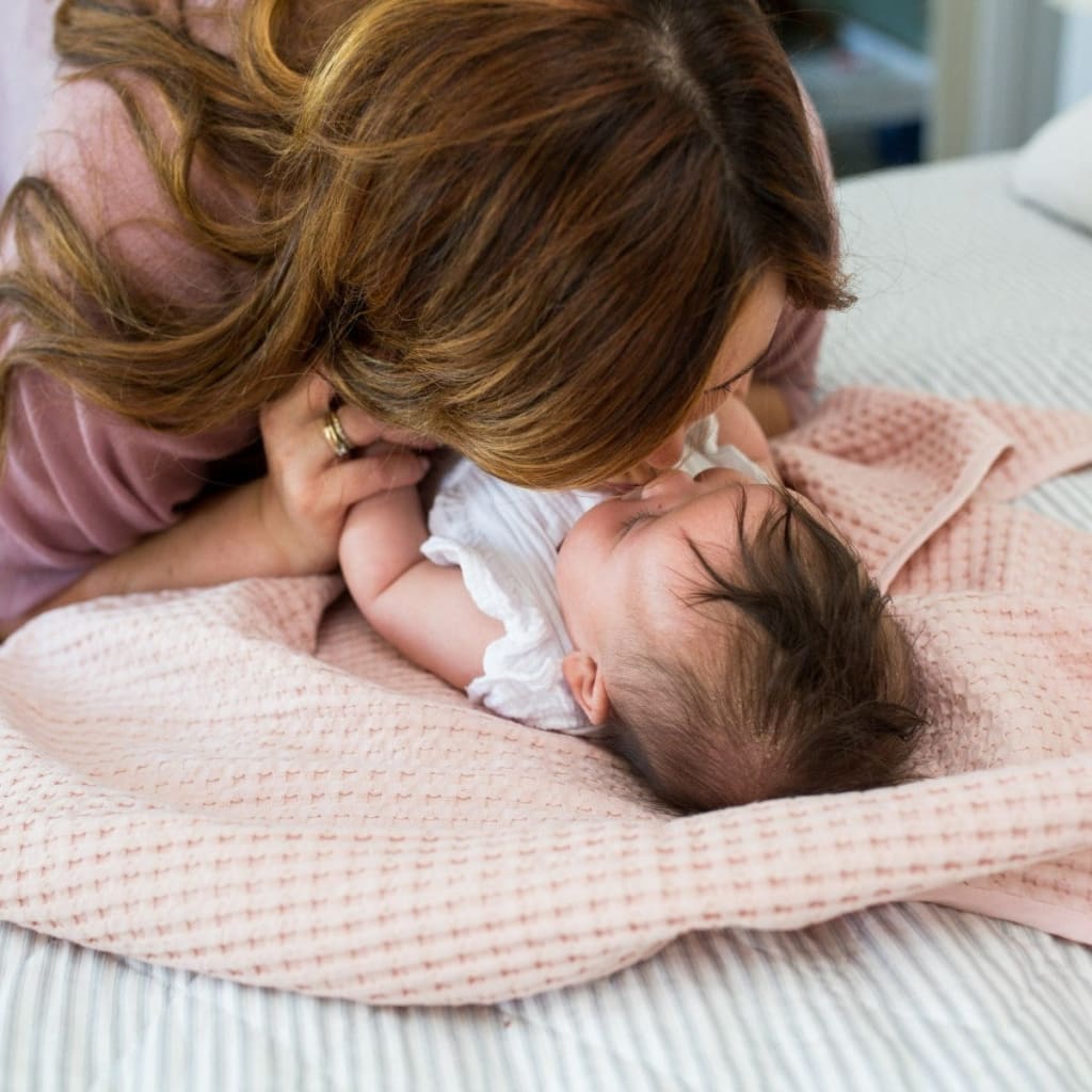 Lulujo Waffle Blanket - Ballet Slipper